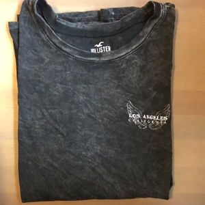 Hollister T-Shirt Size Large